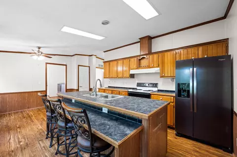 Kitchen - 288 Five Points Rd, Dayton, TN 37321 photo 2 of 4