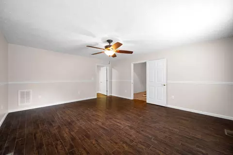 Living - 288 Five Points Rd, Dayton, TN 37321 photo 8 of 8