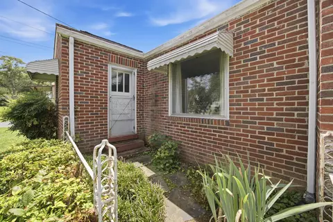 Exterior - 8 Ormand Dr, Chattanooga, TN 37415 photo 4 of 8