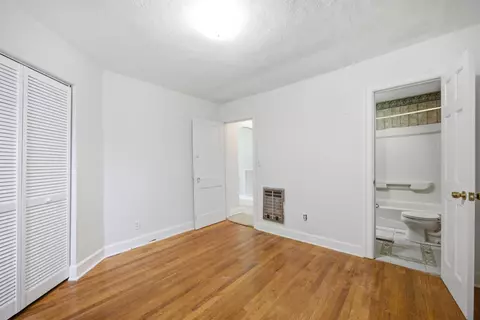 Bedroom - 8 Ormand Dr, Chattanooga, TN 37415 photo 4 of 6