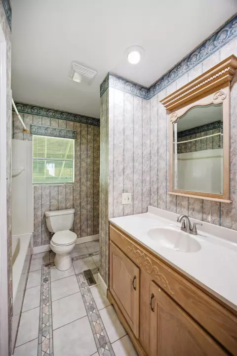 Bath - 8 Ormand Dr, Chattanooga, TN 37415 photo 3 of 3