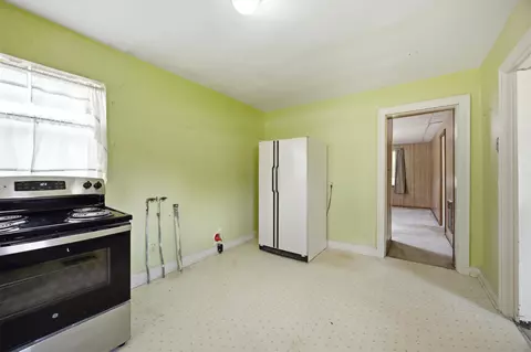 Kitchen - 8 Ormand Dr, Chattanooga, TN 37415 photo 3 of 3