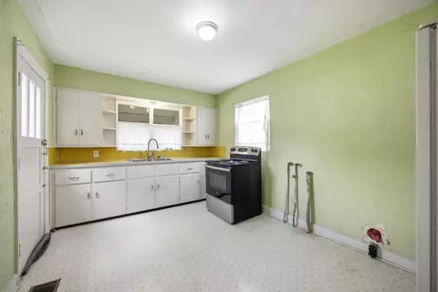 Kitchen - 8 Ormand Dr, Chattanooga, TN 37415 photo 1 of 3