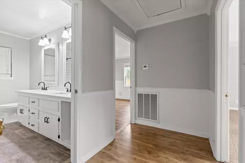 Entry Way - 45 Lamar St, Ringgold, GA 30736 photo 1 of 1