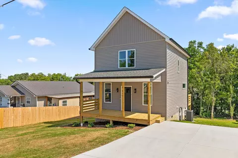 913 2nd St NE, Cleveland, TN 37311