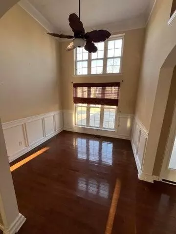 Living - 7598 Pfizer Dr, Ooltewah, TN 37363 photo 2 of 2