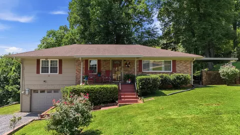106 Coburn Dr, Chattanooga, TN 37415
