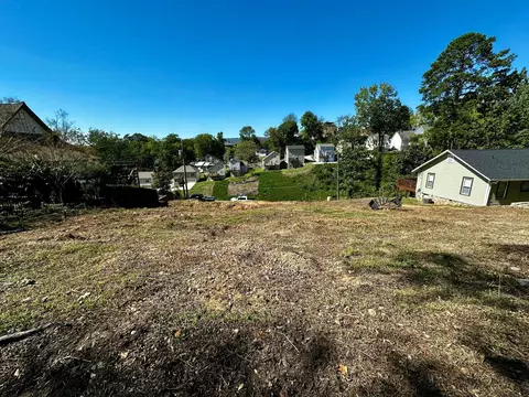 404 Druid Ln, Chattanooga, TN 37405