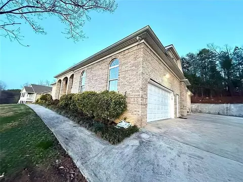 136 Hillcrest Dr, Ringgold, GA 30736