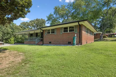 Exterior - 209 Curtis Rd, Dalton, GA 30720 photo 6 of 9