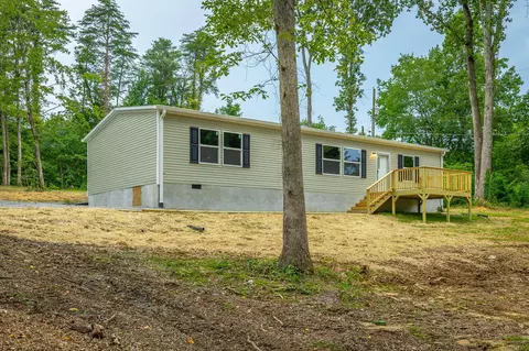 68 Smores Rd, Signal Mountain, TN 37377