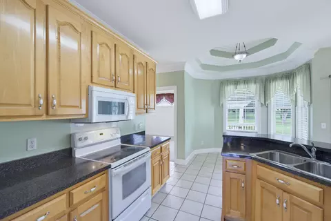 Kitchen - 286 Cedar Ln, Dunlap, TN 37327 photo 3 of 3