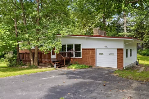797 Cherokee Ln, Signal Mountain, TN 37377