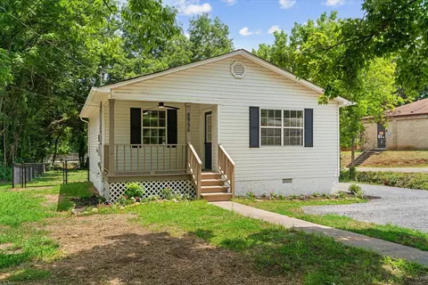 8956 Hiwassee St NE, Charleston, TN 37310