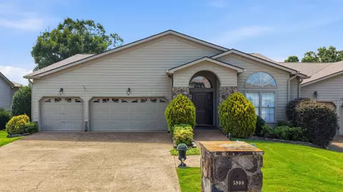 5908 Rainbow Springs Dr, Chattanooga, TN 37416