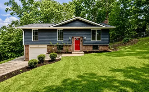 7314 Shamrock Ln, Hixson, TN 37343