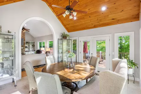 Dining - 88 Herron Ln, Ringgold, GA 30736 photo 5 of 7