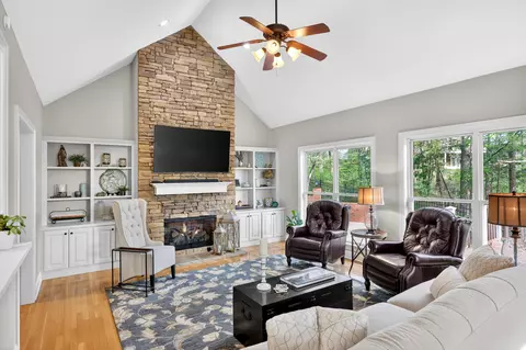 Living - 88 Herron Ln, Ringgold, GA 30736 photo 1 of 4