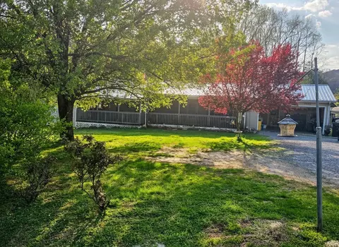 1592 Old Stage Rd, Spring City, TN 37381