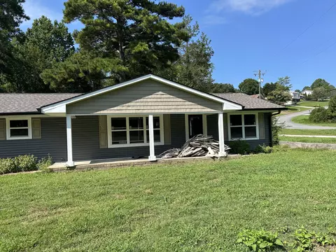 1610 Johnson Rd, Chickamauga, GA 30707