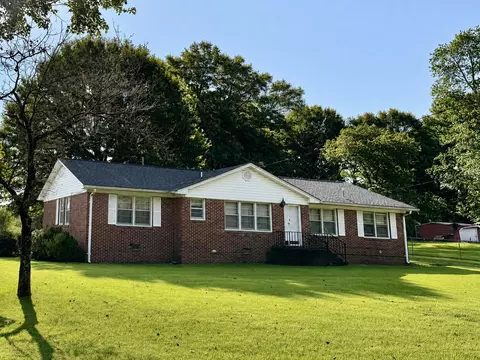 296 Goodwin Dr, Summerville, GA 30747