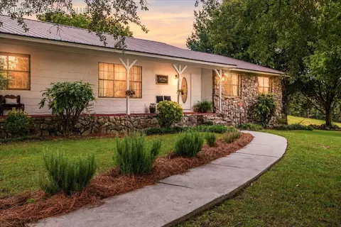 706 Cordell Ave, Lafayette, GA 30728