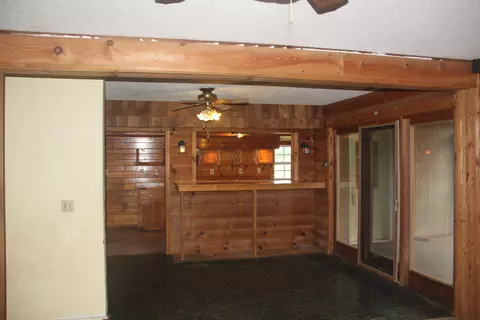 Living - 217 Gary Ln, Ringgold, GA 30736 photo 2 of 2
