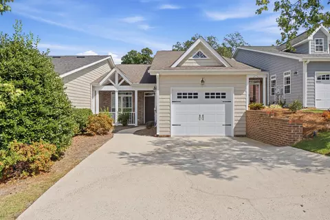 121 Hillhouse Ln, Ringgold, GA 30736