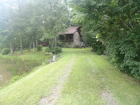 Exterior - 527 Black Mountain Mtn E, Dunlap, TN 37327 photo 7 of 24
