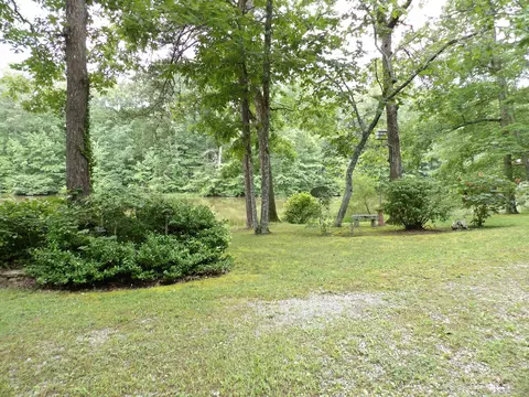 Exterior - 527 Black Mountain Mtn E, Dunlap, TN 37327 photo 11 of 24