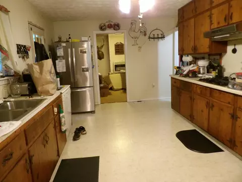 Kitchen - 527 Black Mountain Mtn E, Dunlap, TN 37327 photo 3 of 3