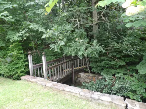 Exterior - 527 Black Mountain Mtn E, Dunlap, TN 37327 photo 8 of 24