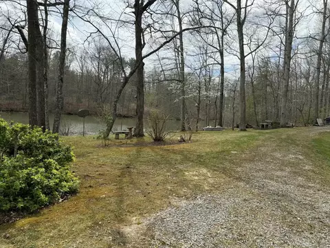 Exterior - 527 Black Mountain Mtn E, Dunlap, TN 37327 photo 6 of 24