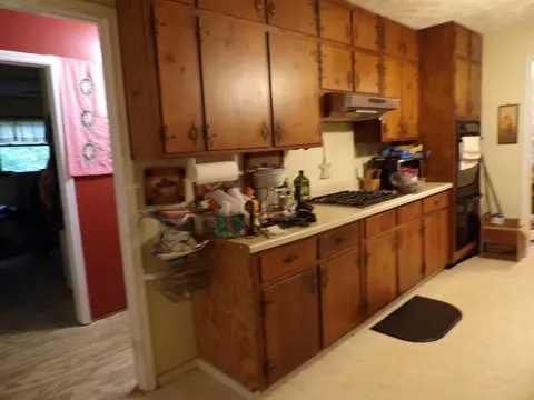 Kitchen - 527 Black Mountain Mtn E, Dunlap, TN 37327 photo 1 of 3