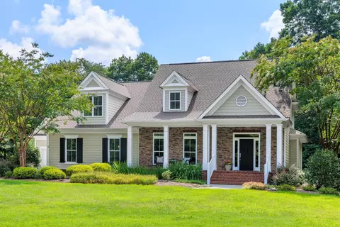 2626 Sly Fox Ln, Signal Mountain, TN 37377