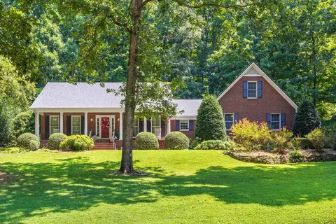 353 Hidden Oaks Trl, Cleveland, TN 37312