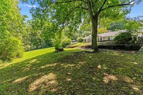 Exterior - 2502 E Hillview Dr, Dalton, GA 30721 photo 4 of 11