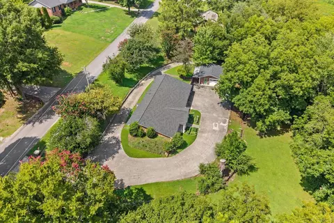 View/Area - 2502 E Hillview Dr, Dalton, GA 30721 photo 2 of 7