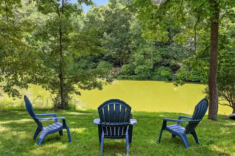 2558 Boston Branch Cir, Signal Mountain, TN 37377