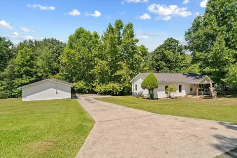 1846 N Boyd Dr, Rocky Face, GA 30740