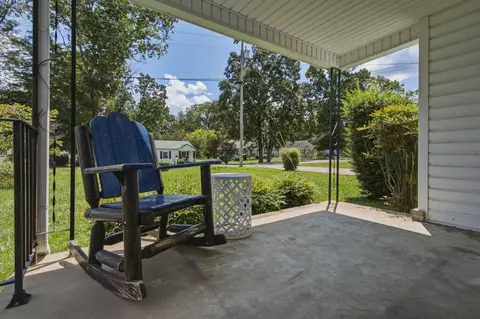 Exterior - 602 Forrest Rd, Fort Oglethorpe, GA 30742 photo 3 of 7