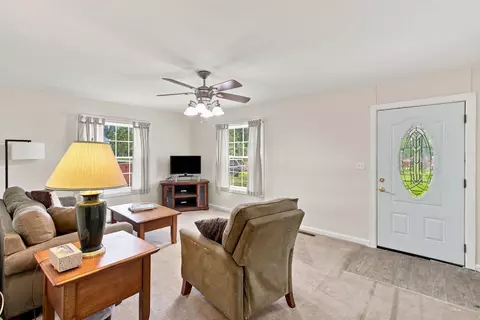 Entry Way - 602 Forrest Rd, Fort Oglethorpe, GA 30742 photo 1 of 2