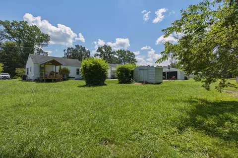 Exterior - 602 Forrest Rd, Fort Oglethorpe, GA 30742 photo 5 of 7