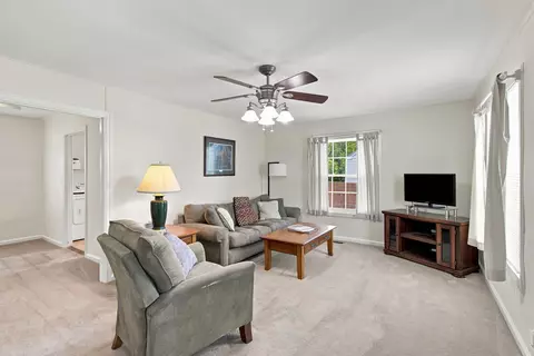 Living - 602 Forrest Rd, Fort Oglethorpe, GA 30742 photo 1 of 2