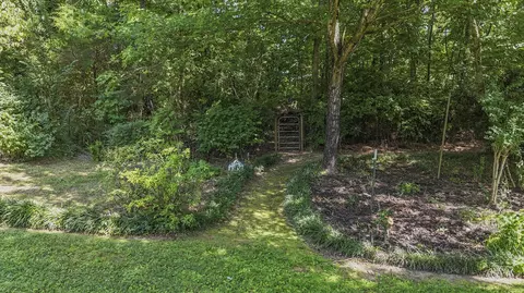 Exterior - 5016 Silver Ln, Apison, TN 37302 photo 22 of 24