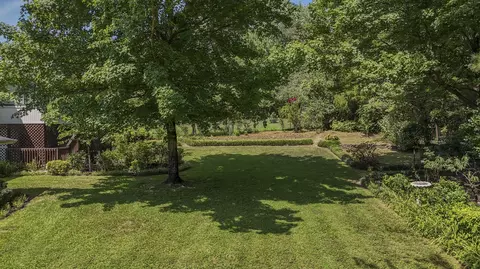 Exterior - 5016 Silver Ln, Apison, TN 37302 photo 11 of 24