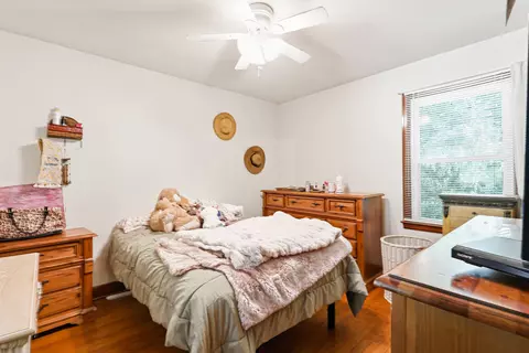 Bedroom - 9439 E Brainerd Rd, Chattanooga, TN 37421 photo 4 of 5