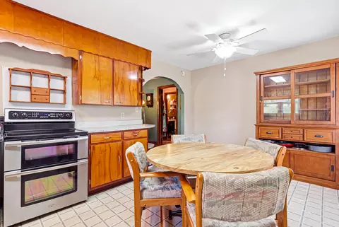 Kitchen - 9439 E Brainerd Rd, Chattanooga, TN 37421 photo 4 of 6
