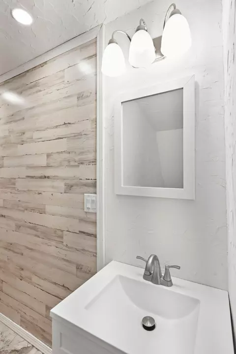Bath - 9439 E Brainerd Rd, Chattanooga, TN 37421 photo 4 of 4