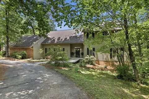 29 Rock Crest Dr, Signal Mountain, TN 37377